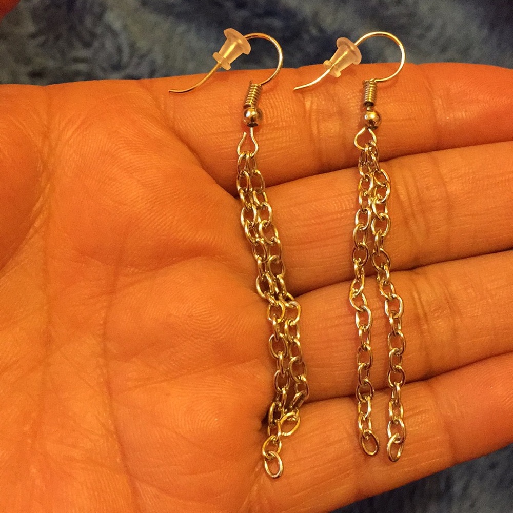 Earring - Picture 2 of 2